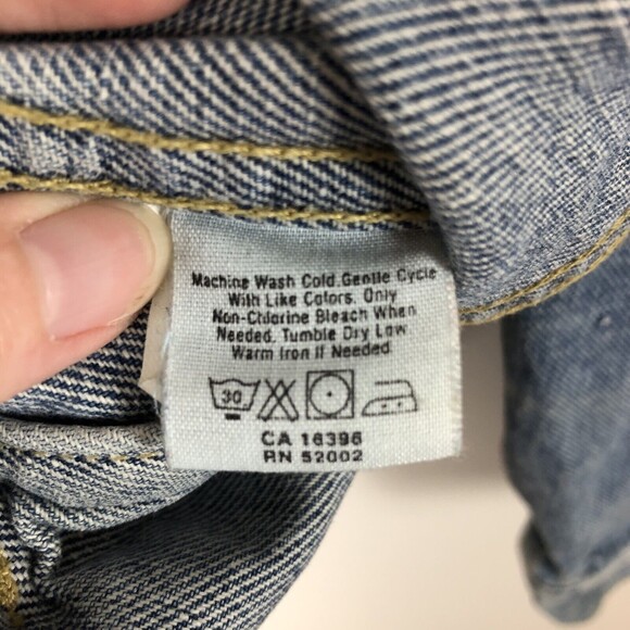 Vintage DKNY Denim Trucker Jacket Womens Small Oversized 90s Grunge Layering USA - Picture 12 of 12